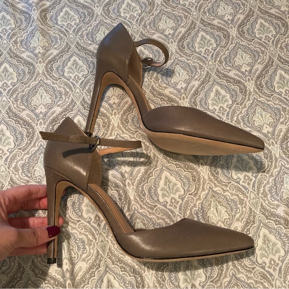 Halston Heritage Leather Grey Pumps - Picture 4 of 11